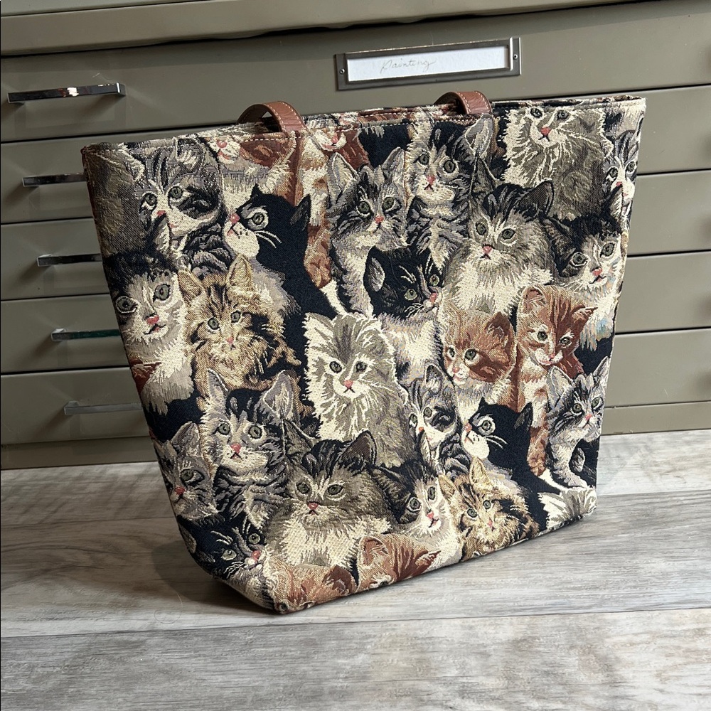 Cat Tapestry Zippered Tote Bag